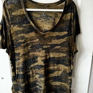 Lucky Brand Olive and Black Camo V-Neck Short Sleeve Top